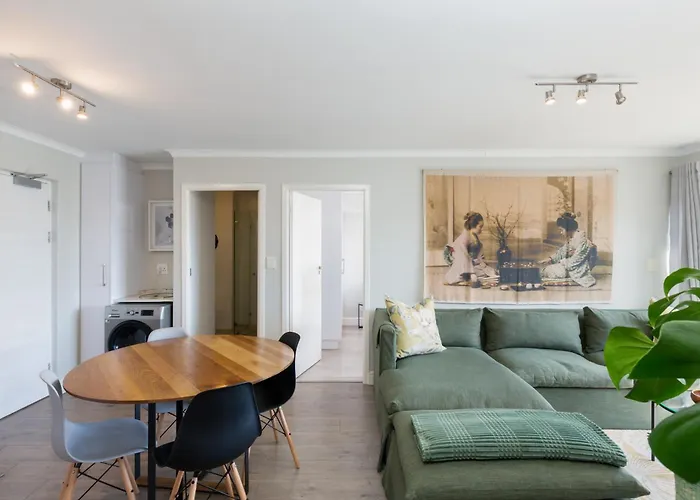 The Paragon Cosmo Sanctuary Sophisticated Mountain & City Views