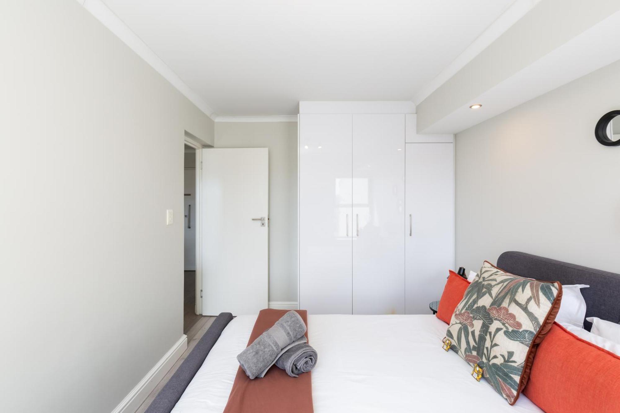 The Paragon Cosmo Sanctuary Sophisticated Mountain & Views Appartement