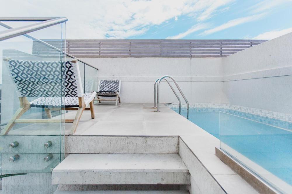 The Paragon Cosmo Sanctuary Sophisticated Mountain & Views Appartement