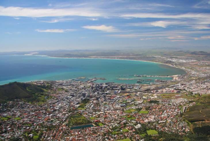 The Paragon Cosmo Sanctuary Sophisticated Mountain & Views Appartement Kaapstad